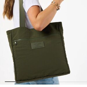 ALOHA collection keep it light Daily Tote Bag